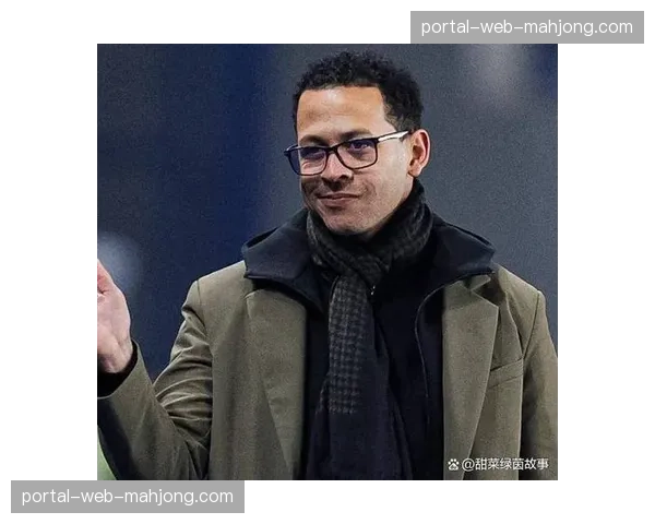 斯特拉斯堡41岁少帅罗西尼尔受切尔西关注，灵活阵型成执教亮点